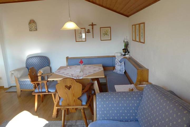 Ganze Wohnung, Ferienwohnung Berchtesgadener Land - Haus Schmidberger in Weissbach an der Alpenstrasse, Schneizlreuth