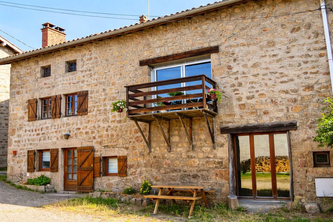 Gite de caractère aux belles ames in Merle-Leignec, Montbrison