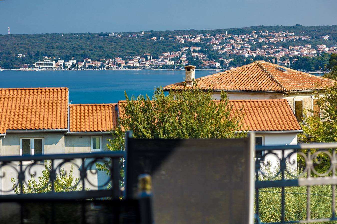 Luksusowy apartament z 2 sypialniami w Vantačići na wyspie Krk in Vantacici, Krk