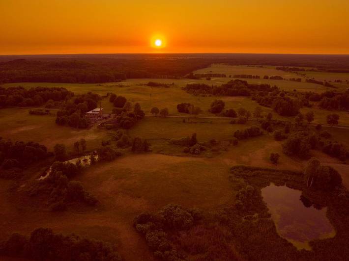 Camping für 8 Personen, mit Terrasse und Garten sowie Ausblick in Pommern