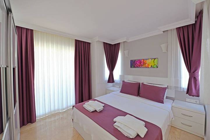 3 Schlafzimmer Luxus Stadt Villen in Oludeniz zu vermieten mit privatem Pool und Garten in Fethiye, Türkische Ägäis