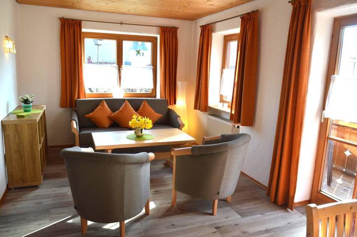 Apartamento vacacional entero, Ferienwohnung 2 Südwest Seite in Bad Oberdorf, Bad Hindelang