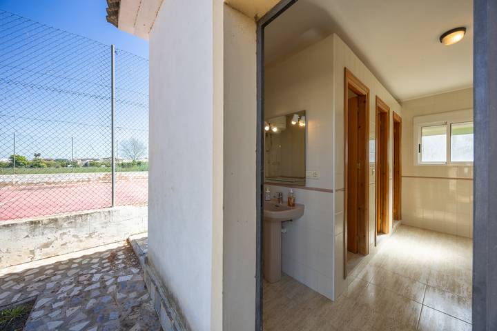 Villa für 10 Personen, mit Kinderpool und Pool sowie Garten und Whirlpool, mit Haustier in Alicante Provinz - 4