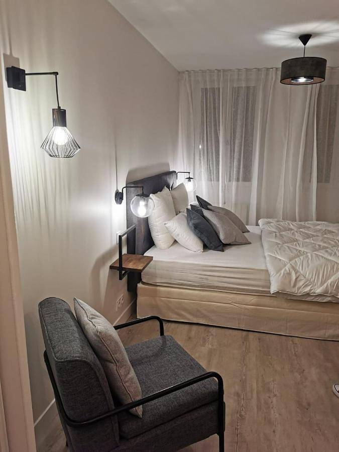 One-Bedroom House in Fontainebleau, Seine-et-Marne