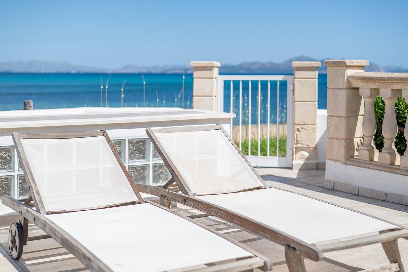 Maison de vacances 'Es Mirador' avec vue sur la mer, Wi-Fi et climatisation in Playa Son Serra de Marina, Santa Margalida