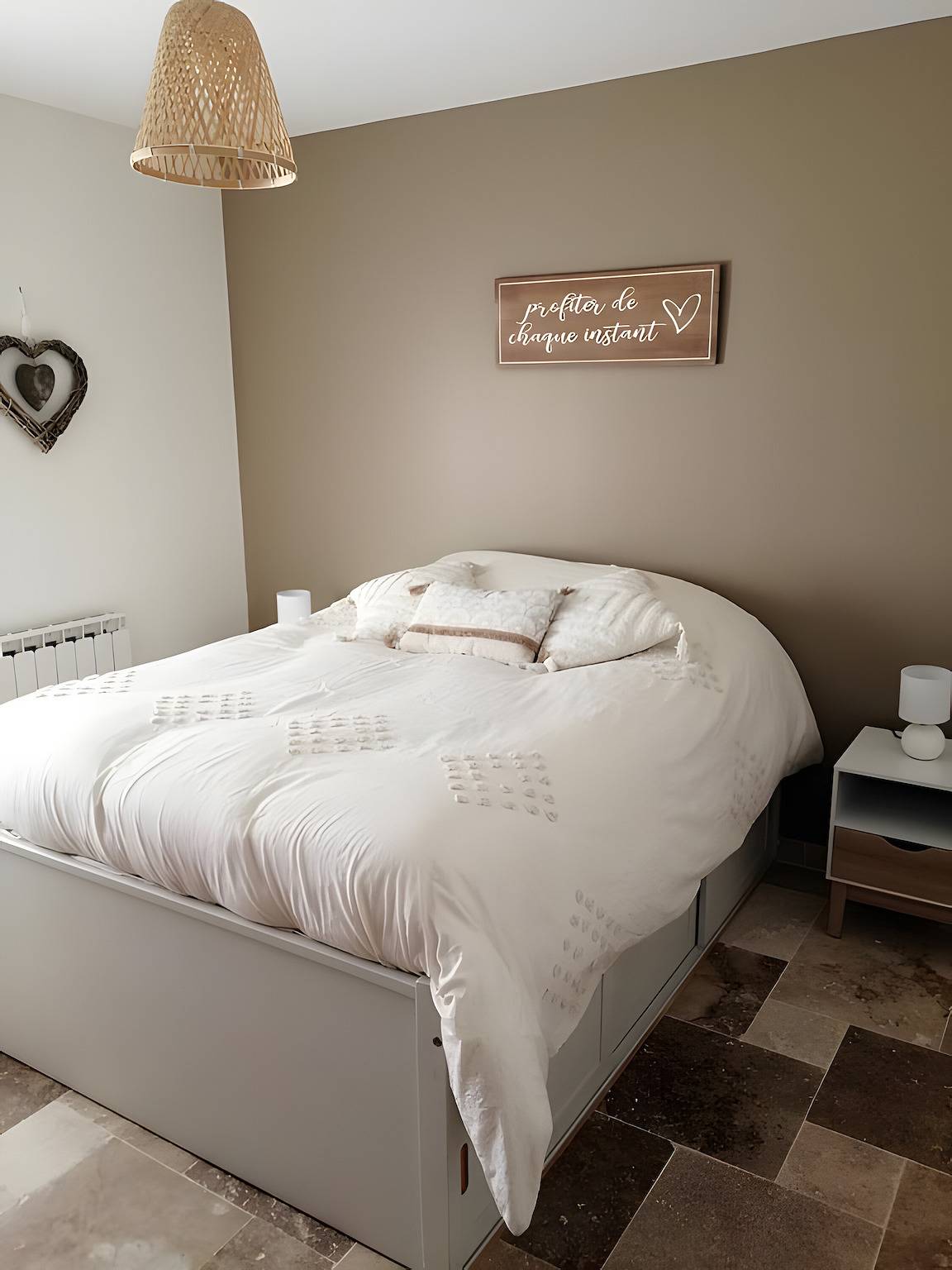 Entire apartment, Apartment 'Gîte La Pierre' with Wi-Fi in Saint-Médard-de-Mussidan, Périgord Blanc