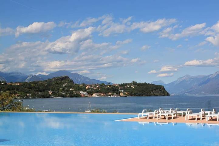 Bungalow für 4 Personen, mit Pool und Garten in Manerba del Garda