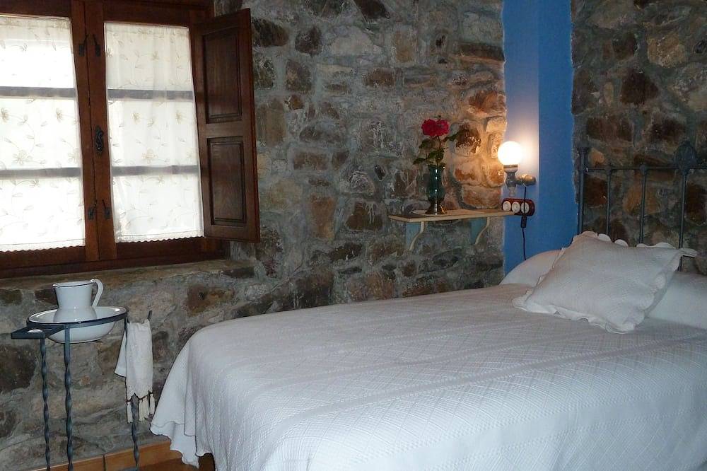 \" The block\"<br>for 2 persons in Sorribas, Grado (Asturien)