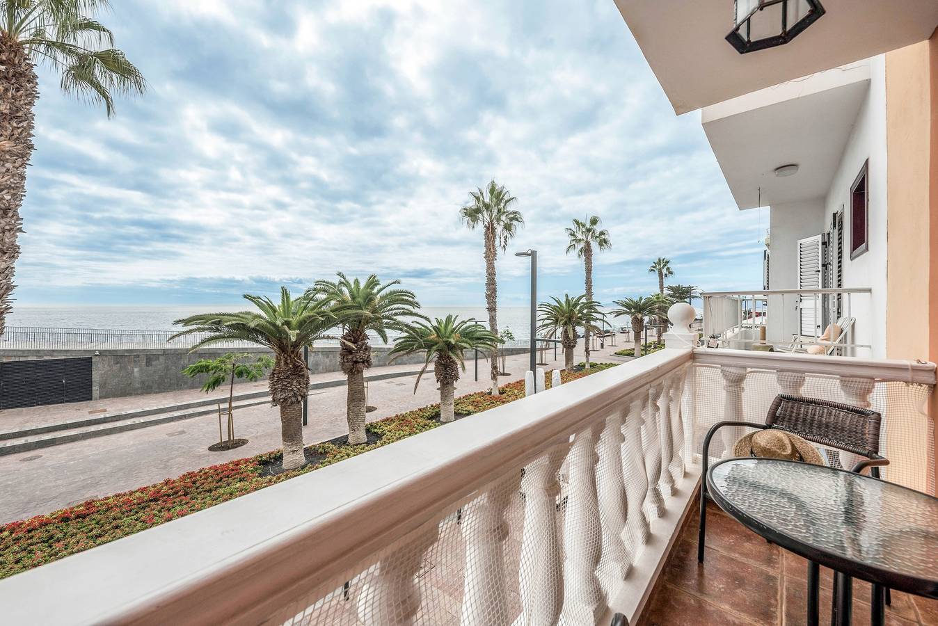Ganze Wohnung, Ferienwohnung "Carla 1A" in Playa San Juan mit Blick auf das Meer und die Berge in Playa San Juan, Guía de Isora