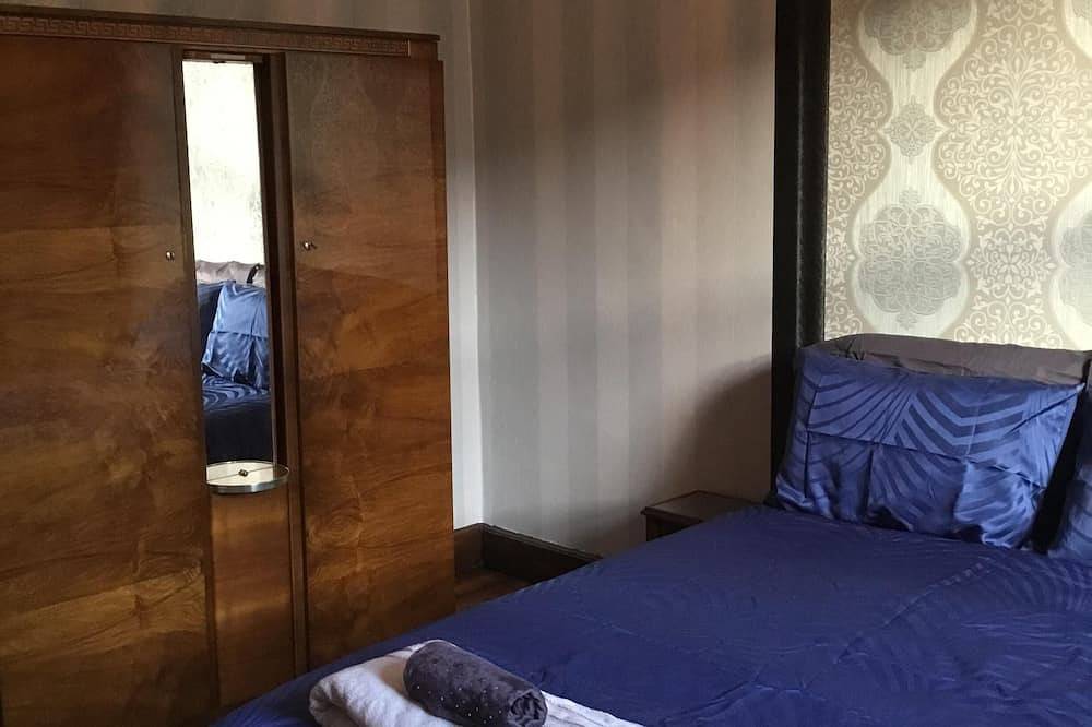 Ganze Wohnung, Viktorianische Wohnung im Zentrum von Port Glasgow in der Nähe von allen Annehmlichkeiten ............ in Inverclyde