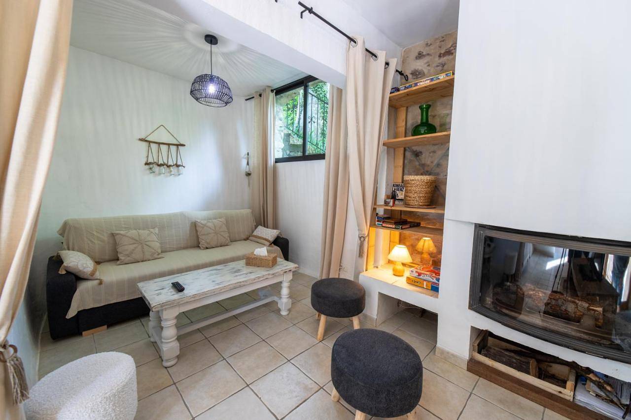 Seven-Bedroom House in Olargues, Région de Béziers