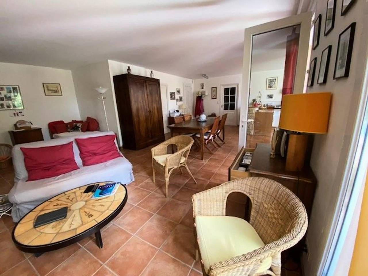 House 8 People in Lagorce, Ardèche