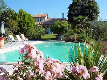 Chambre d’hôte pour 2 personnes, avec piscine et jardin dans la Drôme