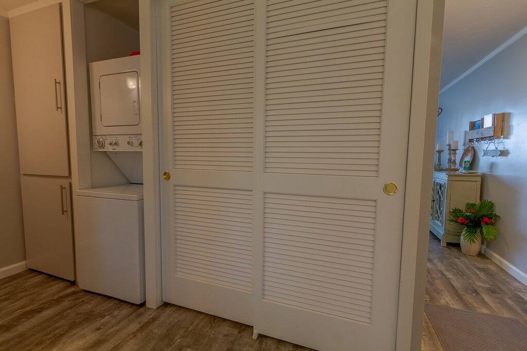 Ganze Wohnung, Condo am Strand bei Pat's in Punaluu. Neue Renovierung! Atemberaubende Aussicht auf das Meer! in Punaluu, Oahu
