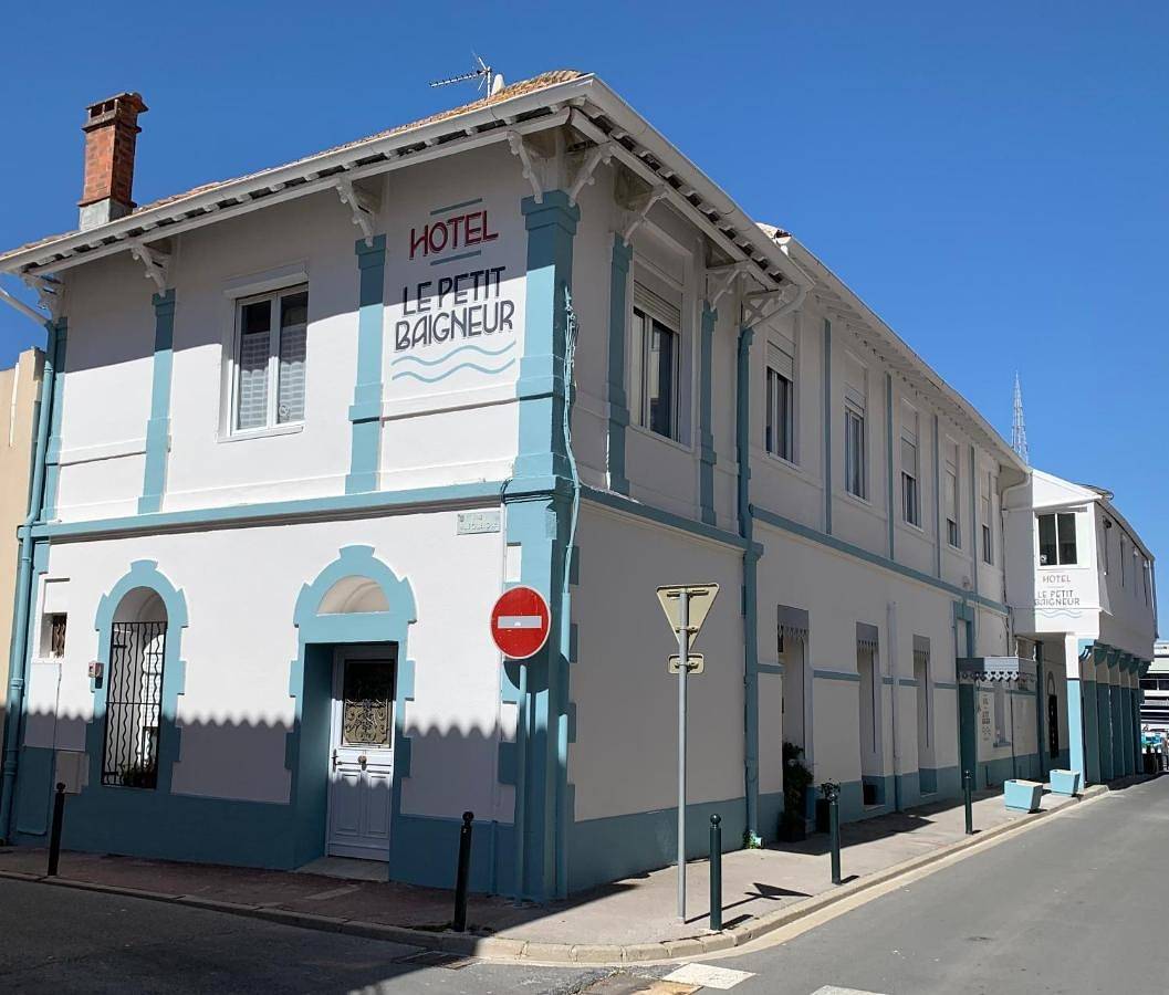 Hôtel Le Petit Baigneur in Palavas-les-Flots, Côte méditerranéenne (France)