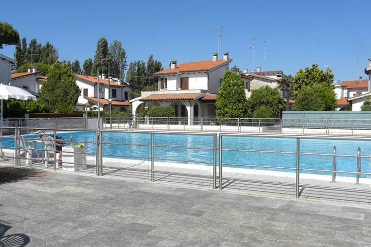 Casa de vacaciones para 6 personas, con piscina además de jardín y balcón - 1