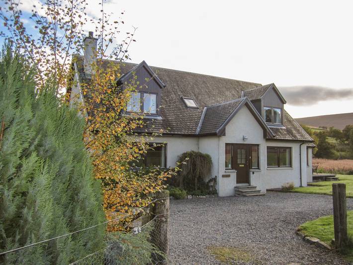 Cottage for 8 people, with garden in Cairngorms National Park
