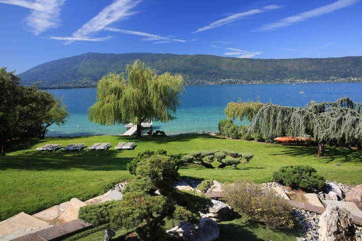 Villa voor 10 personen, with Balkon and Whirlpool as well as Terras and Tuin in Haute-Savoie
