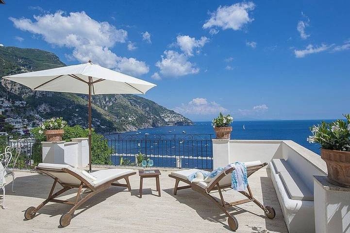 Vacation rental for 10 people, with Balcony and Terrace as well as Yard in Positano