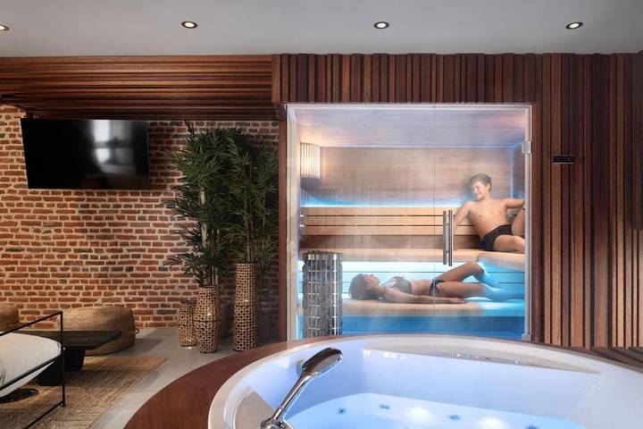 Location de vacances pour 2 personnes, avec Jacuzzi ainsi que Terrasse et Sauna à Soumagne