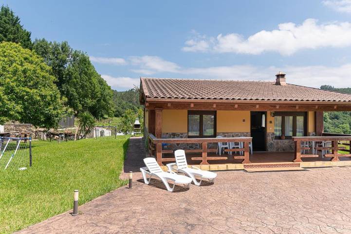 Apartamento para 6 personas, con jardín y vistas en Entrambasaguas