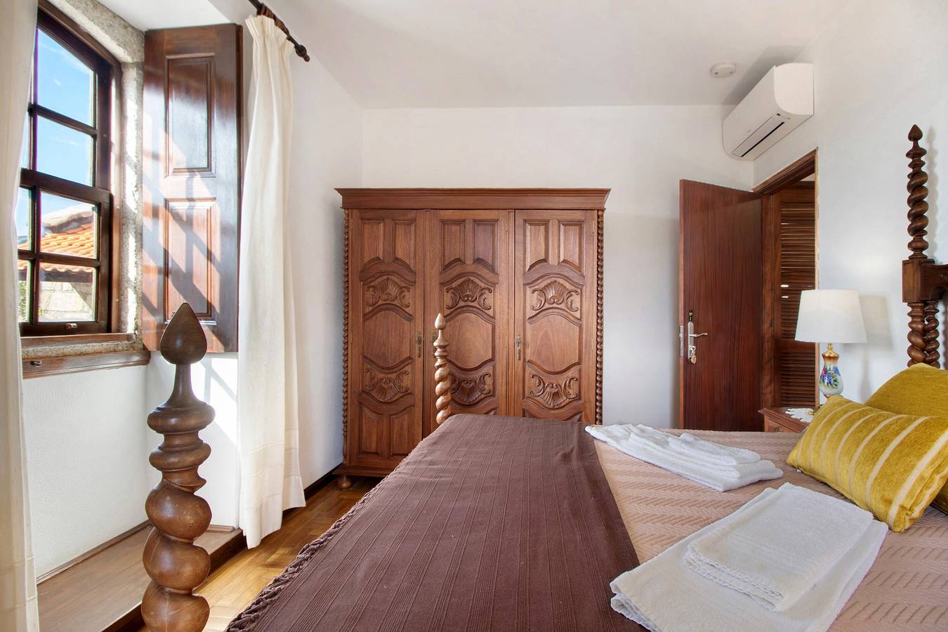 Quarto 'Quarto 2 - Casa Do Adro' com Vista para a Montanha, Wi-Fi e Ar Condicionado in Soajo, Parque Nacional da Peneda-Gerês