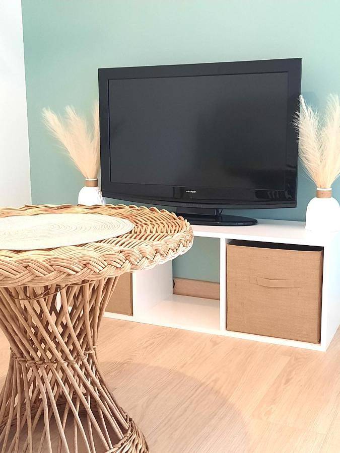 Location de vacances pour 4 personnes, avec Terrasse ainsi que Jardin et Vue à Lussant - 3