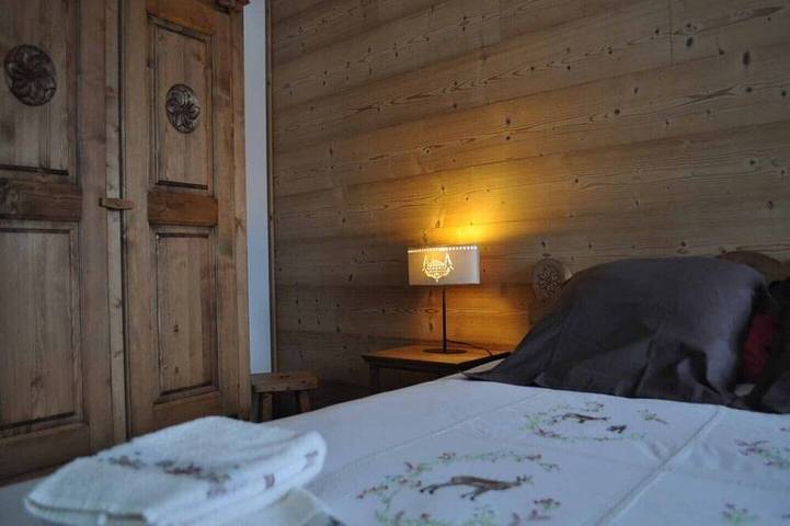 Gîte pour 4 personnes, avec Jacuzzi ainsi que Terrasse et Jardin à Taninges - 3