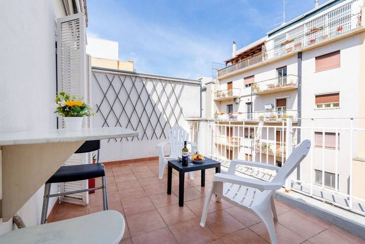Appartamento vacanze per 4 persone, con terrazza e balcone/terrazza - 1