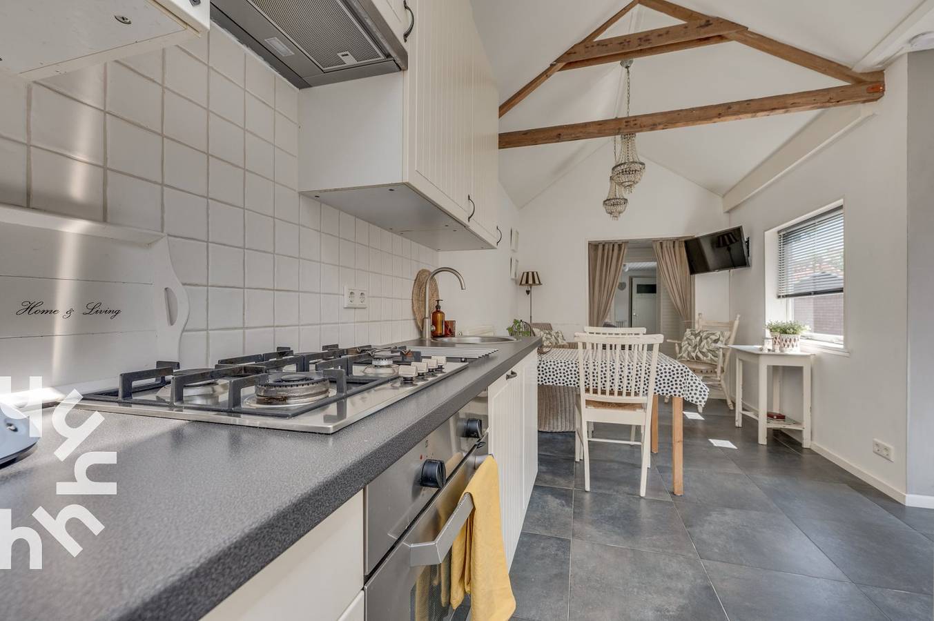 Prächtiges, renoviertes 4-Personen Ferienhaus in Zoutelande auf 10 Meter vom Strand in Zoutelande, Walcheren