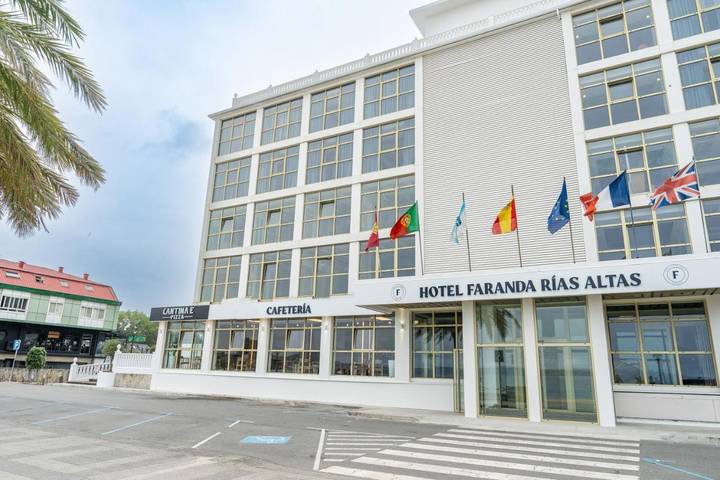 Hôtel pour 4 personnes, avec jardin et vue à Oleiros (Espanha) - 2