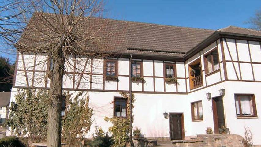 Ferienwohnung für 3 Personen, mit Garten in Sangerhausen