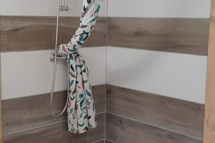 Location de vacances pour 2 personnes, avec jardin et terrasse à Saint-Quentin-sur-le-Homme - 2