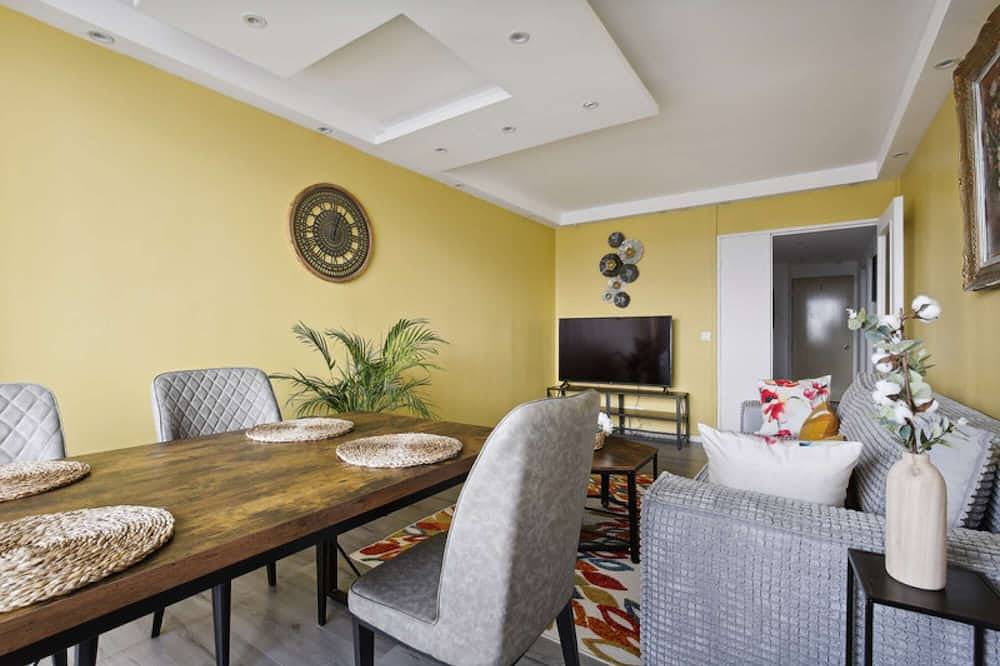 Apartamento entero, Chic and Spacious Apart With Parking in Colombes, Altos del Sena