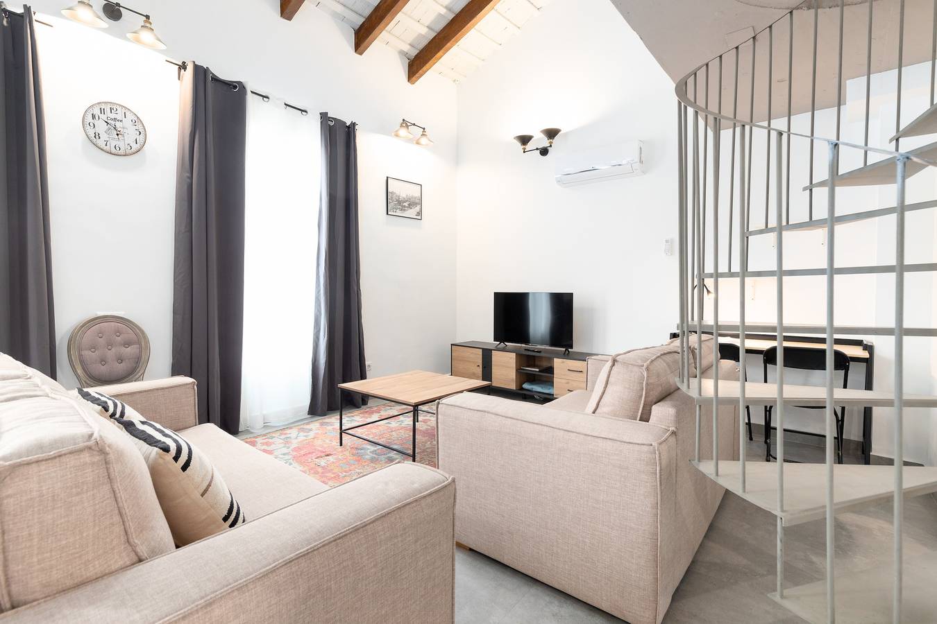 Entire apartment, Belmar Apartments 5 in Valencia City Centre, Valencia