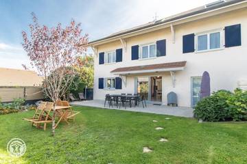 Chambre D’hôte pour 4 Personnes dans Annecy (commune), Haute-Savoie, Photo 1