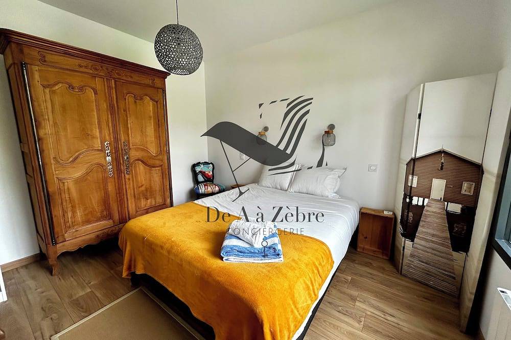 La Vieve - With private in-ground pool, just a stone's throw from the ocean in Port-des-Barques, Rochefort region