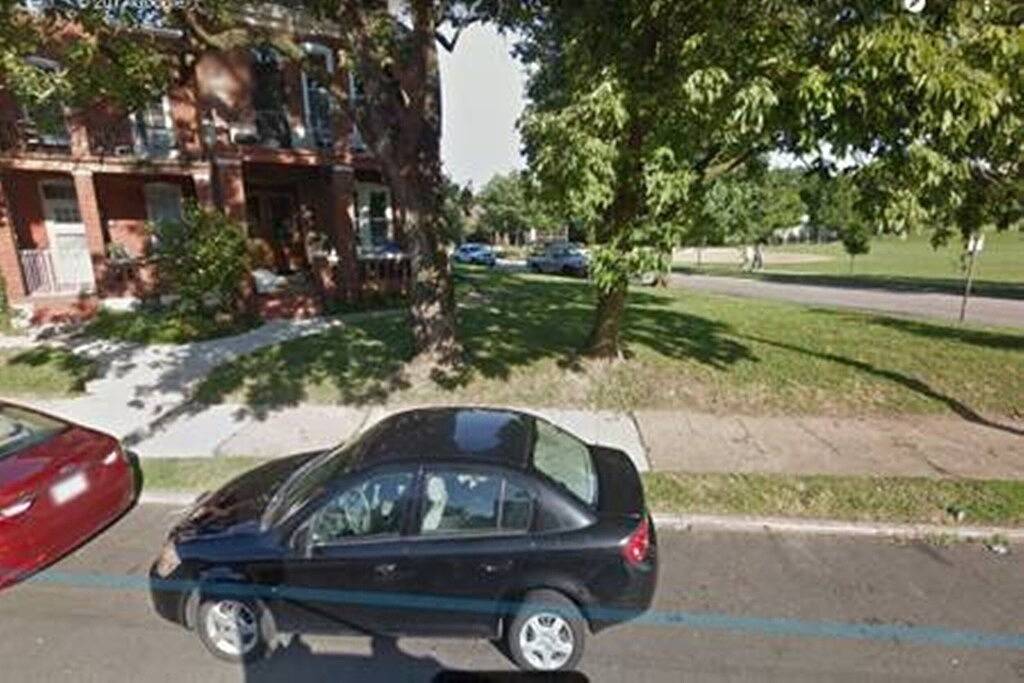 Ganze Wohnung, Schöner Ort!! \"The Hill\" Stl's Italienisch Nbrhd. Schlafmöglichkeiten für 4, 2. Fl w / Balkon in St. Louis, Missouri