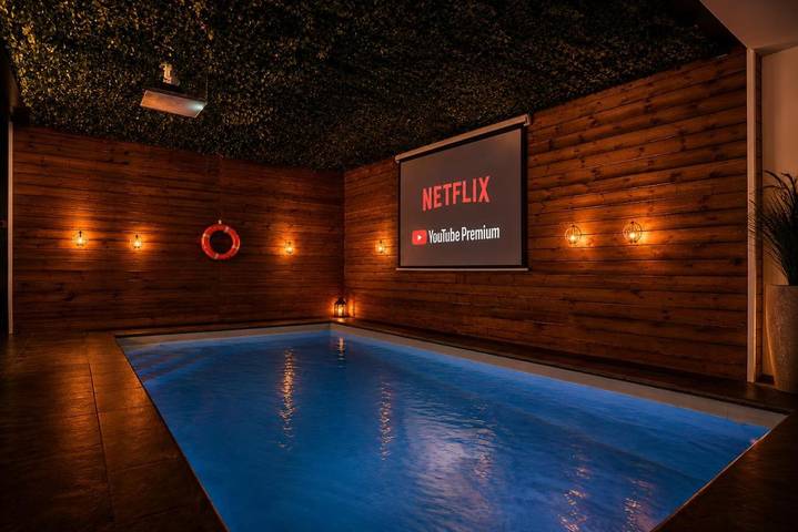 Appartement de vacances pour 2 personnes, avec Jacuzzi et Terrasse ainsi que Piscine et Sauna