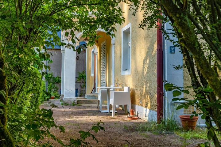 Ganze Wohnung, Minimalistisches Ferienapartment in der Oberpfalz in Neunburg vorm Wald, Naturpark Oberpfälzer Wald