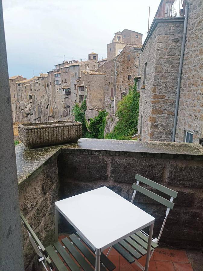 Appartamento per 4 persone, con panorama e balcone in Vitorchiano