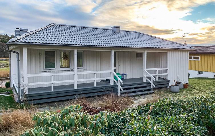 Ferienhaus für 7 Personen, mit Terrasse und Sauna sowie Garten, kinderfreundlich in Tanum - 2