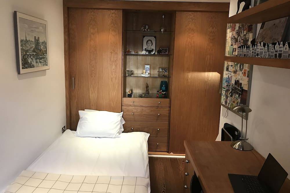 Ganze Wohnung, Cooles 2-Bett-Penthouse mit einer 40 m² großen Terrasse und herrlichem Blick auf die Stadt in Islington, London