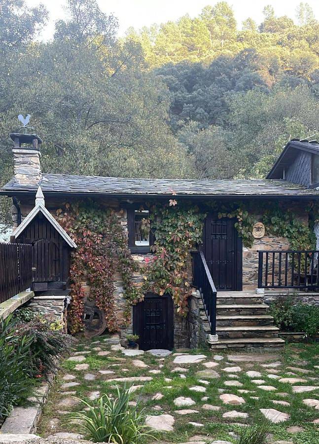 Casa de vacaciones para 3 personas, con vistas y jardín, Se admiten mascotas en Provincia de Orense - 2