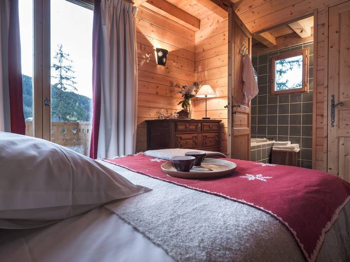 Gemütliches Chalet in La Tania - 10 Pers., Parkplatz, Ski-in/Ski-out in La Tania, La Perrière