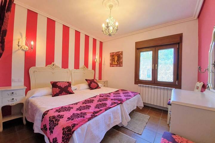 Legado de Zabala, unique & exclusive rural house. With views, garden & solarium! in Laguardia, Rioja Alavesa