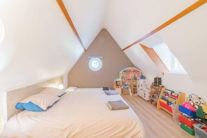 Location de vacances pour 10 personnes, avec balcon et jardin à Houlbec-Cocherel - 2