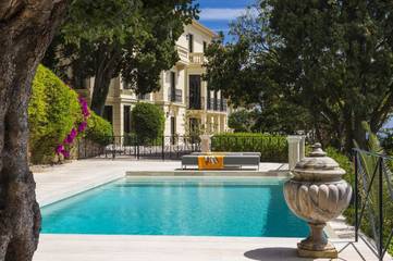 Villa pour 12 personnes, avec vue ainsi que piscine et jardin à Roquebrune-Cap-Martin