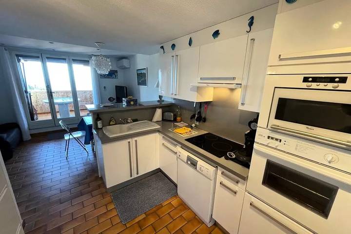 Gîte pour 4 personnes, avec vue et balcon dans Pramousquier - 3