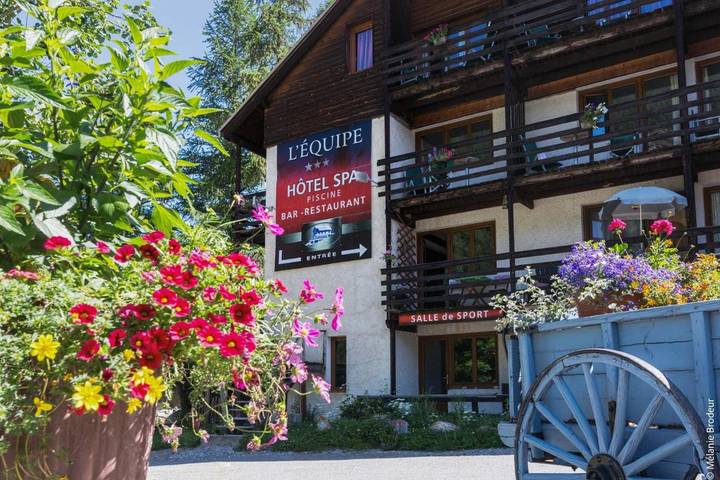 Hôtel pour 2 personnes, avec piscine et vue ainsi que sauna et jardin, animaux acceptés